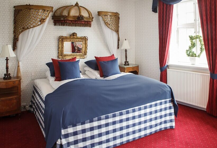 חדר סטנדרט, Kirstine