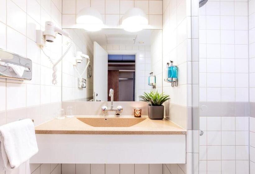 חדר ביזנס, Lautrup Park