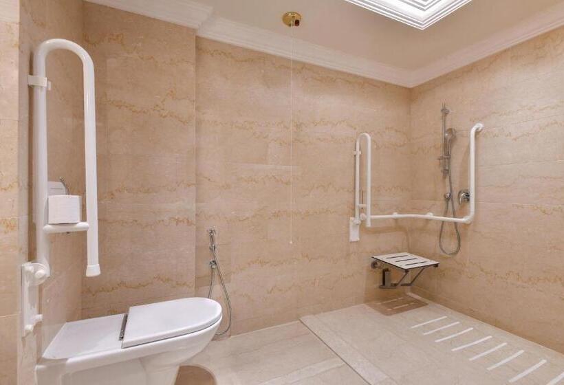 اتاق لوکس با تخت بزرگ, Sheraton Grand Doha Resort & Convention