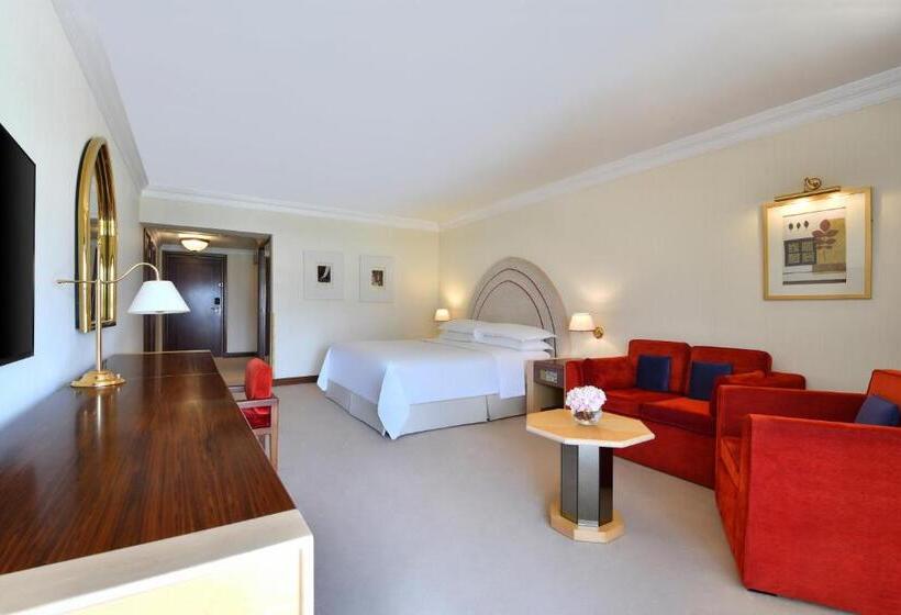 اتاق لوکس با تخت بزرگ, Sheraton Grand Doha Resort & Convention