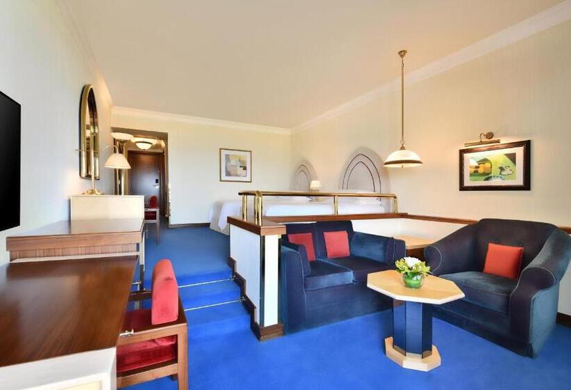 اتاق لوکس با چشمانداز دریا, Sheraton Grand Doha Resort & Convention