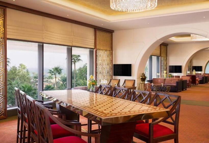 سوئیت پنت هاوس, Sheraton Grand Doha Resort & Convention