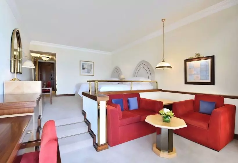 اتاق لوکس با چشمانداز, Sheraton Grand Doha Resort & Convention