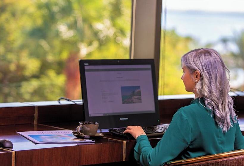 سوئیت رویال, Sheraton Grand Doha Resort & Convention