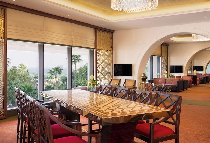 سوئیت رویال, Sheraton Grand Doha Resort & Convention