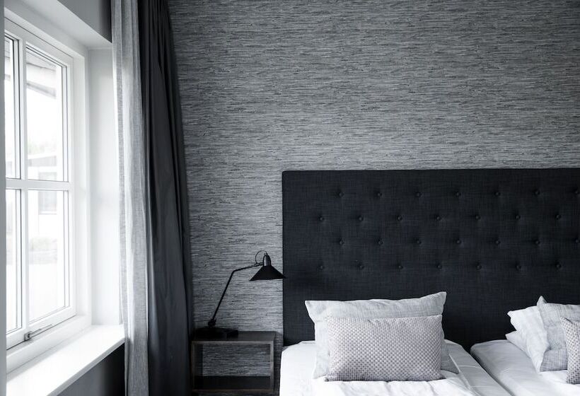 חדר סטנדרט, Skjalm Hvide