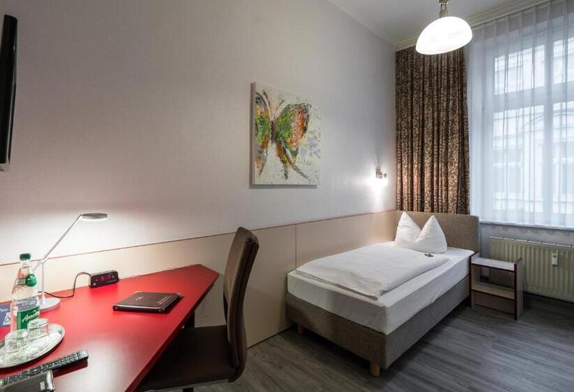 Habitación Estàndard Individual, Stadtkrug