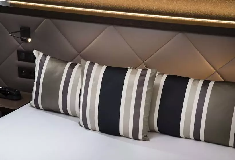 スタンダードシングルルーム, Hôtel Albert 1er Paris Lafayette