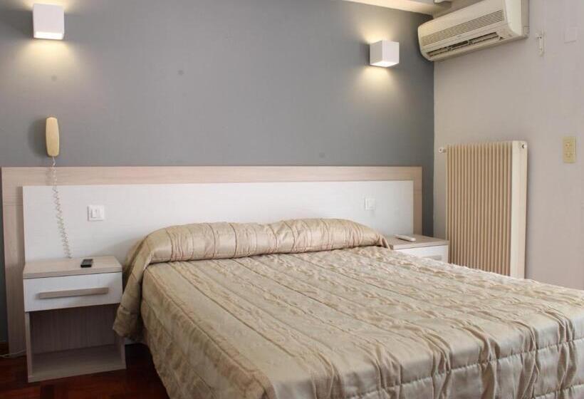 חדר אקונומי, Alexandra