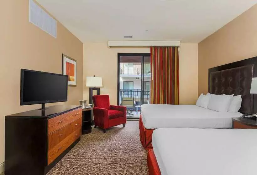 Quarto superior, Conrad Dublin