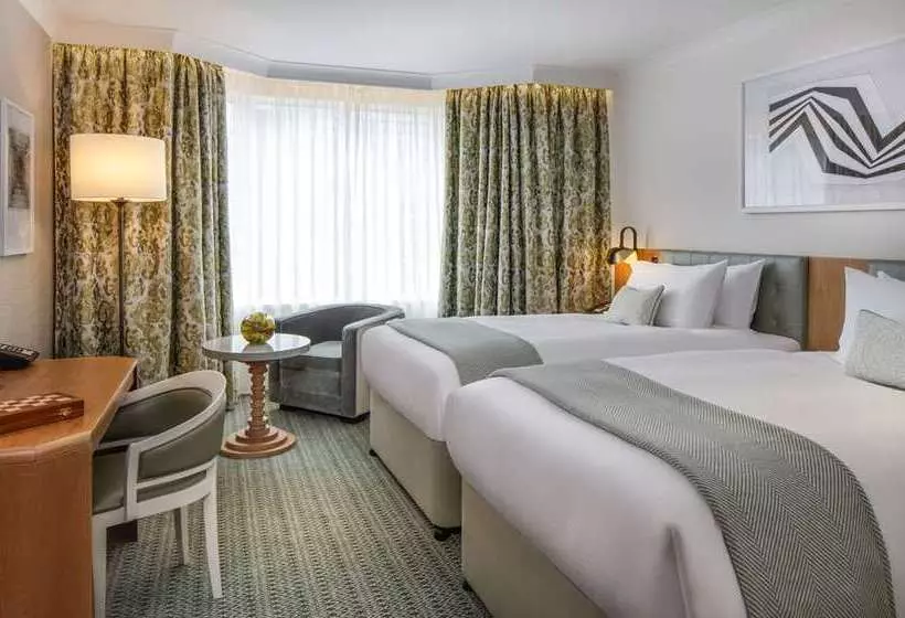 Quarto deluxe, Conrad Dublin