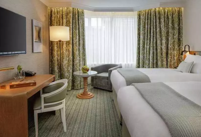 Quarto deluxe, Conrad Dublin