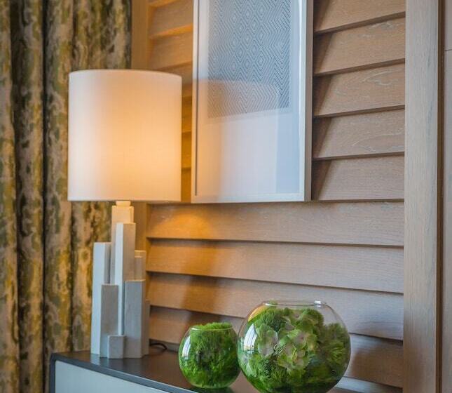 חדר פרמיום עם מרפסת, Conrad Dublin