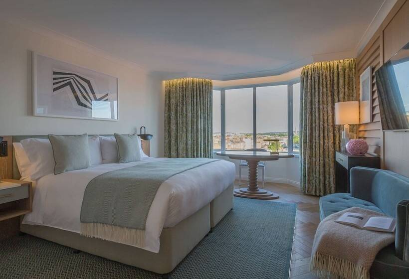 חדר פרמיום, Conrad Dublin