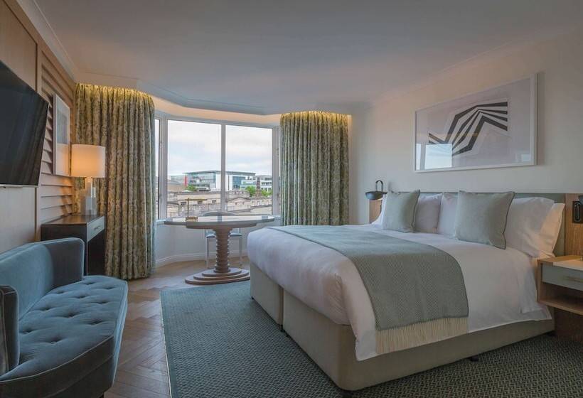 חדר פרמיום, Conrad Dublin