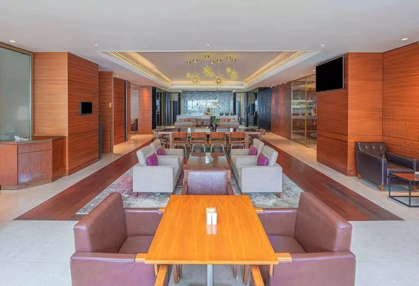 Club Room Sea View, Hyatt Regency Dubai   Corniche