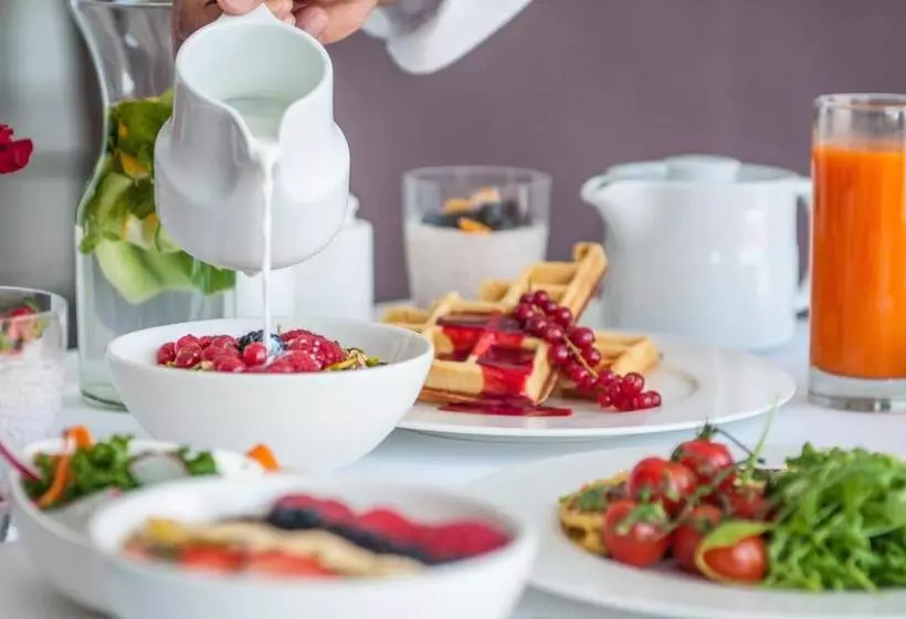 اتاق استاندارد با تخت بزرگ, Hyatt Regency Dubai   Corniche