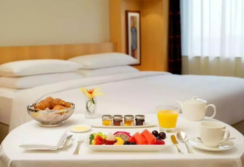 キングサイズベッドのスタンダードルーム, Hyatt Regency Dubai   Corniche