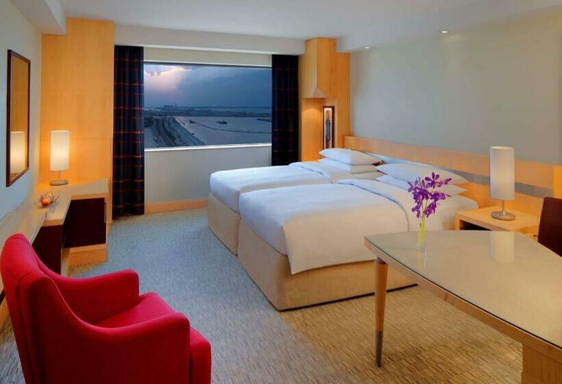 اتاق استاندارد با تخت بزرگ, Hyatt Regency Dubai   Corniche