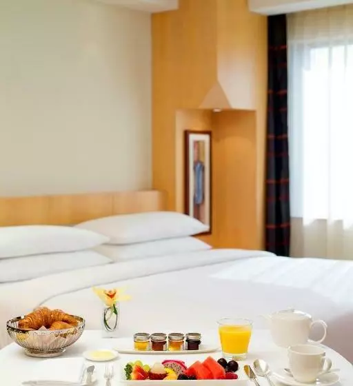 キングサイズベッドのスタンダードルーム, Hyatt Regency Dubai   Corniche