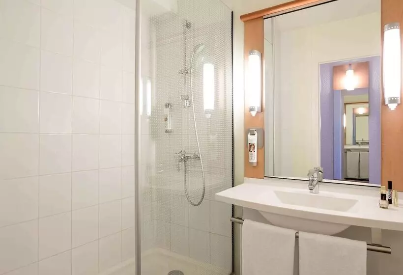 اتاق استاندارد, Ibis Paris Rueilmalmaison