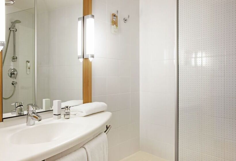 스탠다드 룸, Ibis Paris Rueilmalmaison