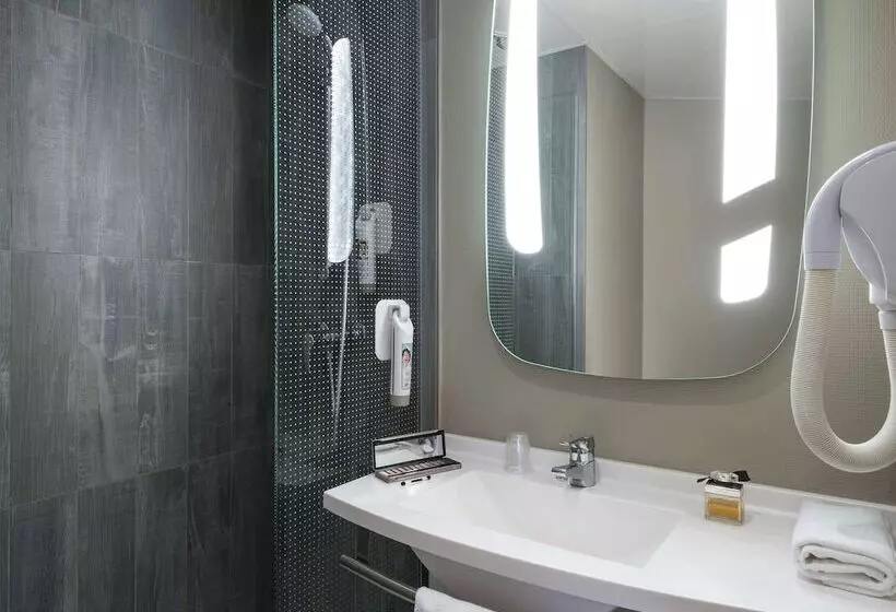 اتاق سوپریور, Ibis Paris Rueilmalmaison