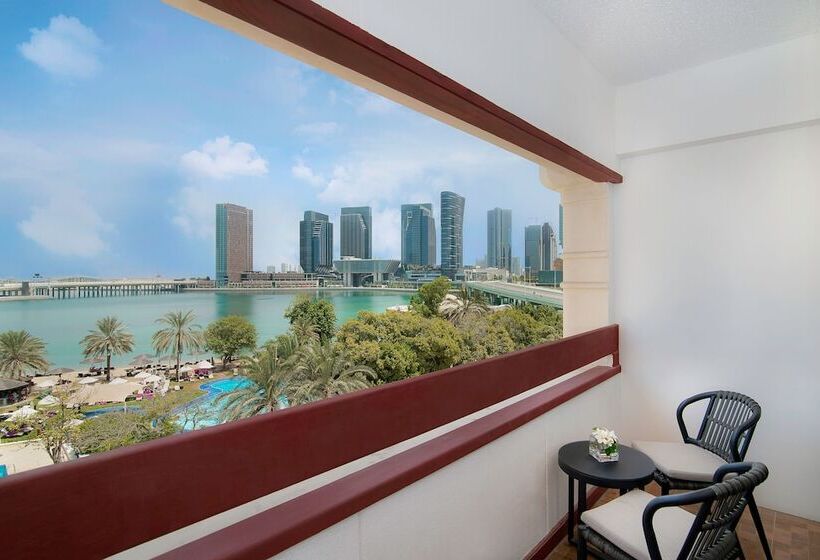 Номер Клуб, Le Méridien Abu Dhabi