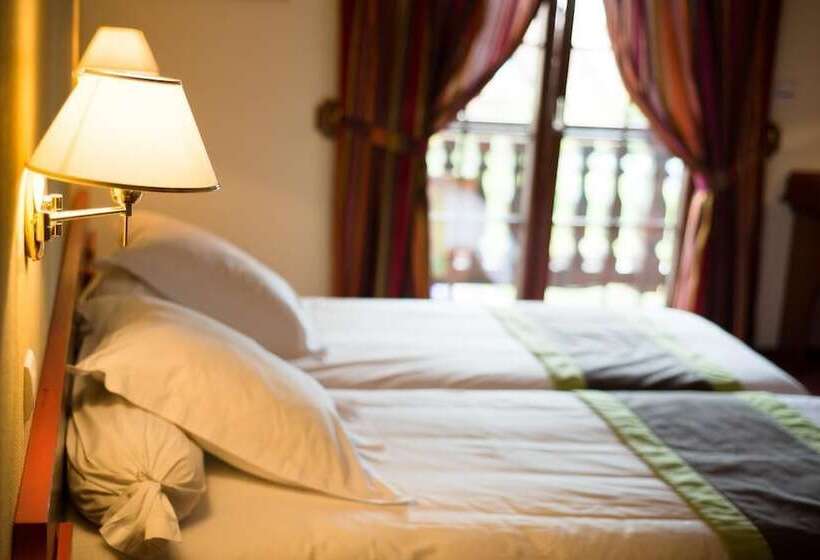 Номер Комфорт, Logis Hotel Restaurant A L Etoile