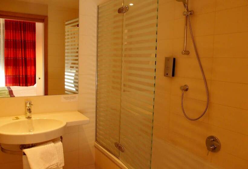 Номер Superior Одноместный, Logis Hotel Restaurant A L Etoile