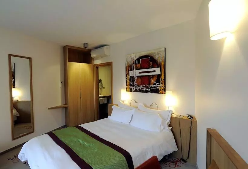 Superior Room, Logis Hotel Restaurant A L Etoile