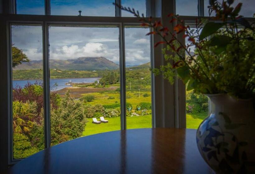 小型套房, Rosleague Manor