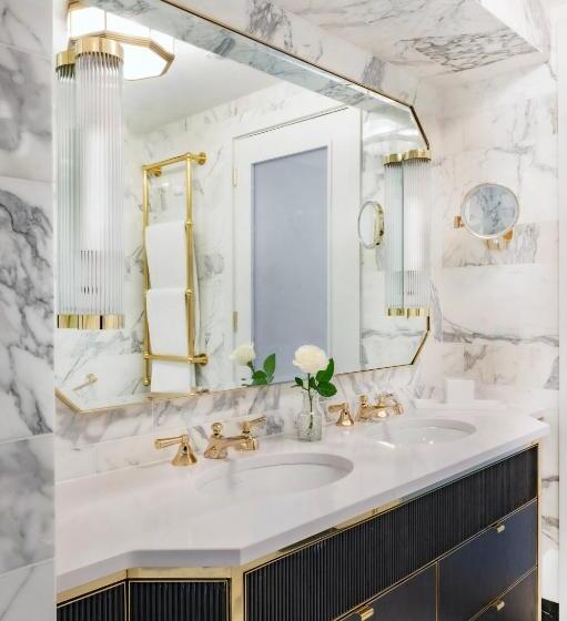 스위트 킹사이즈 침대, The Westbury