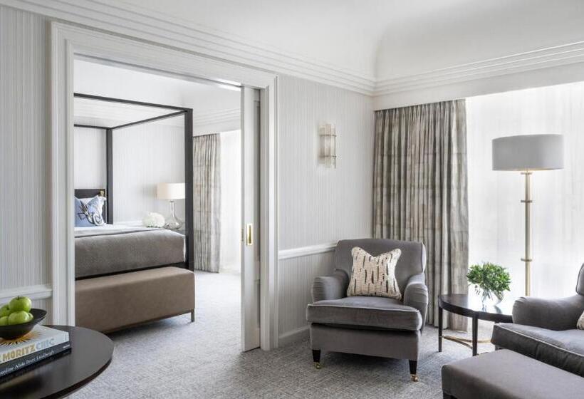 스위트 킹사이즈 침대, The Westbury