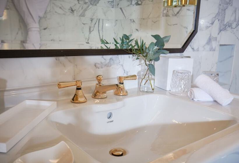 클래식 룸, The Westbury