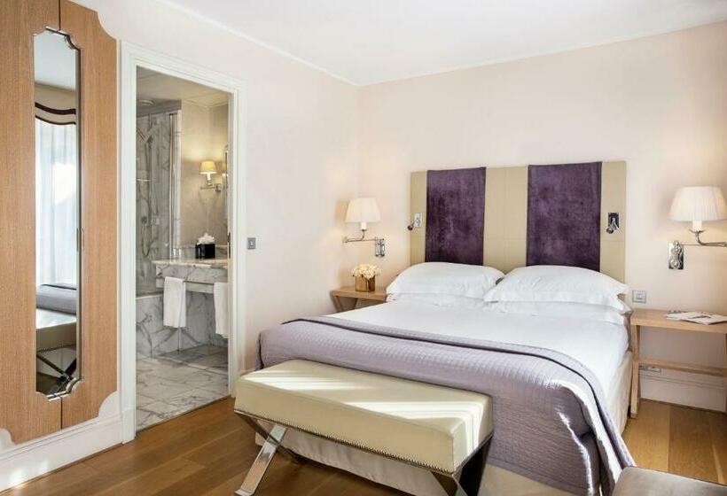 スーペリアールーム, Castille Paris – Starhotels Collezione