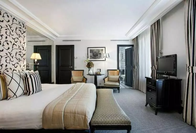 スーペリアールーム, Castille Paris – Starhotels Collezione