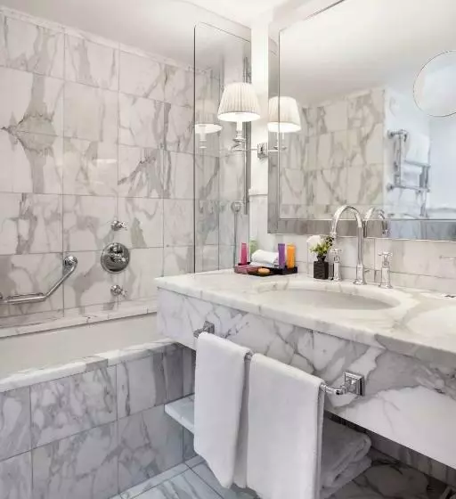 デュプレックスのジュニアスイート, Castille Paris – Starhotels Collezione