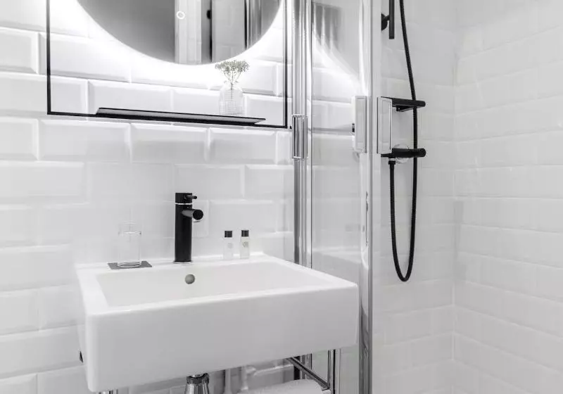 スタンダードシングルルーム, 9hotel Bastille Lyon
