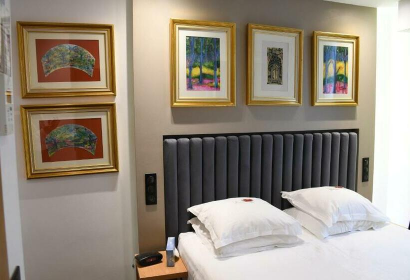 Superior Room, Aida Opera