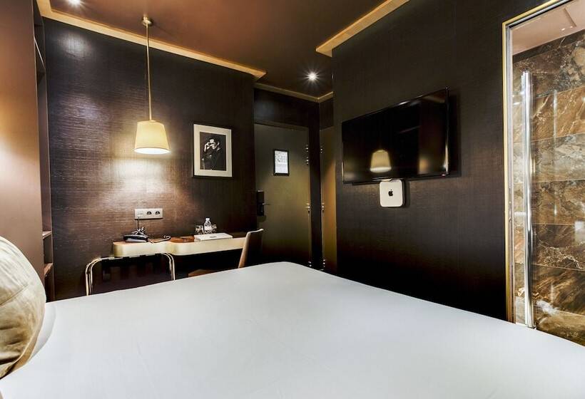 수피리어 룸, Armoni Paris