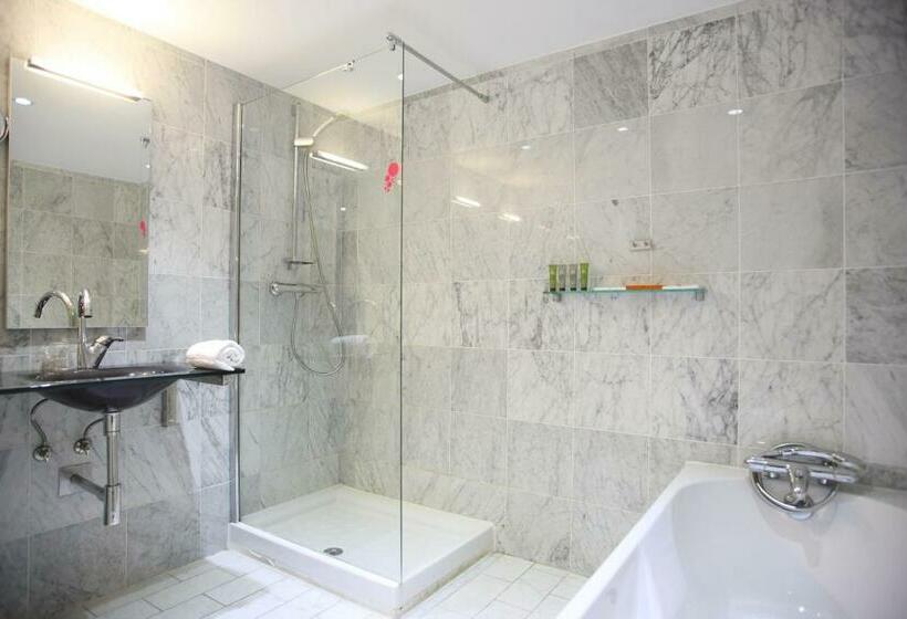 اتاق لوکس با چشمانداز دریا, Balanea