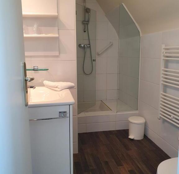 标准间, Breiz Armor