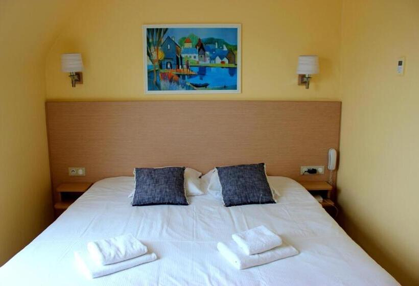 标准三人间, Breiz Armor