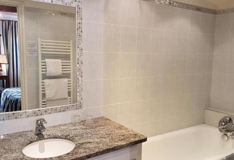 スタンダードルーム, Cardinal