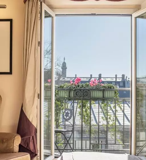 バルコニー付きデラックスルーム, Castille Paris – Starhotels Collezione