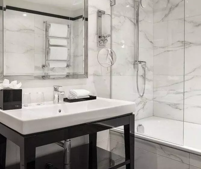 デラックスルーム, Castille Paris – Starhotels Collezione