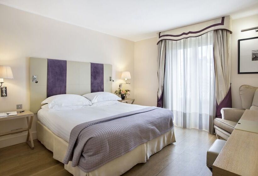 اتاق لوکس, Castille Paris – Starhotels Collezione