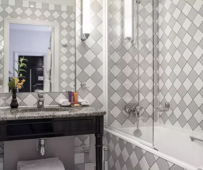 スイート, Castille Paris – Starhotels Collezione