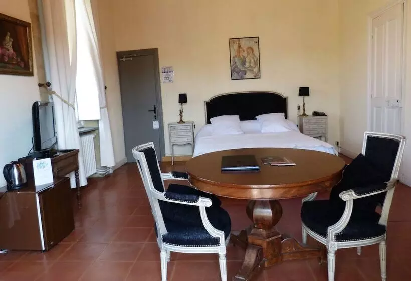 スーペリアールーム, Château D Arpaillargues   Teritoria